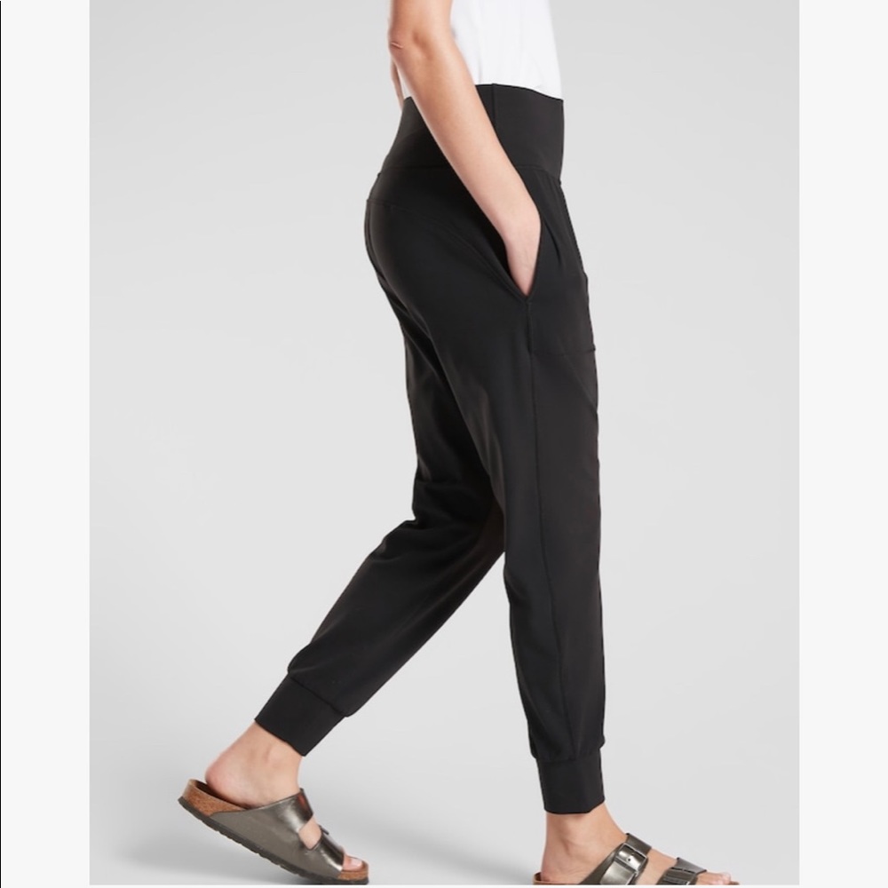 Athleta Salutation Jogger in Powervita - Picture 3 of 15
